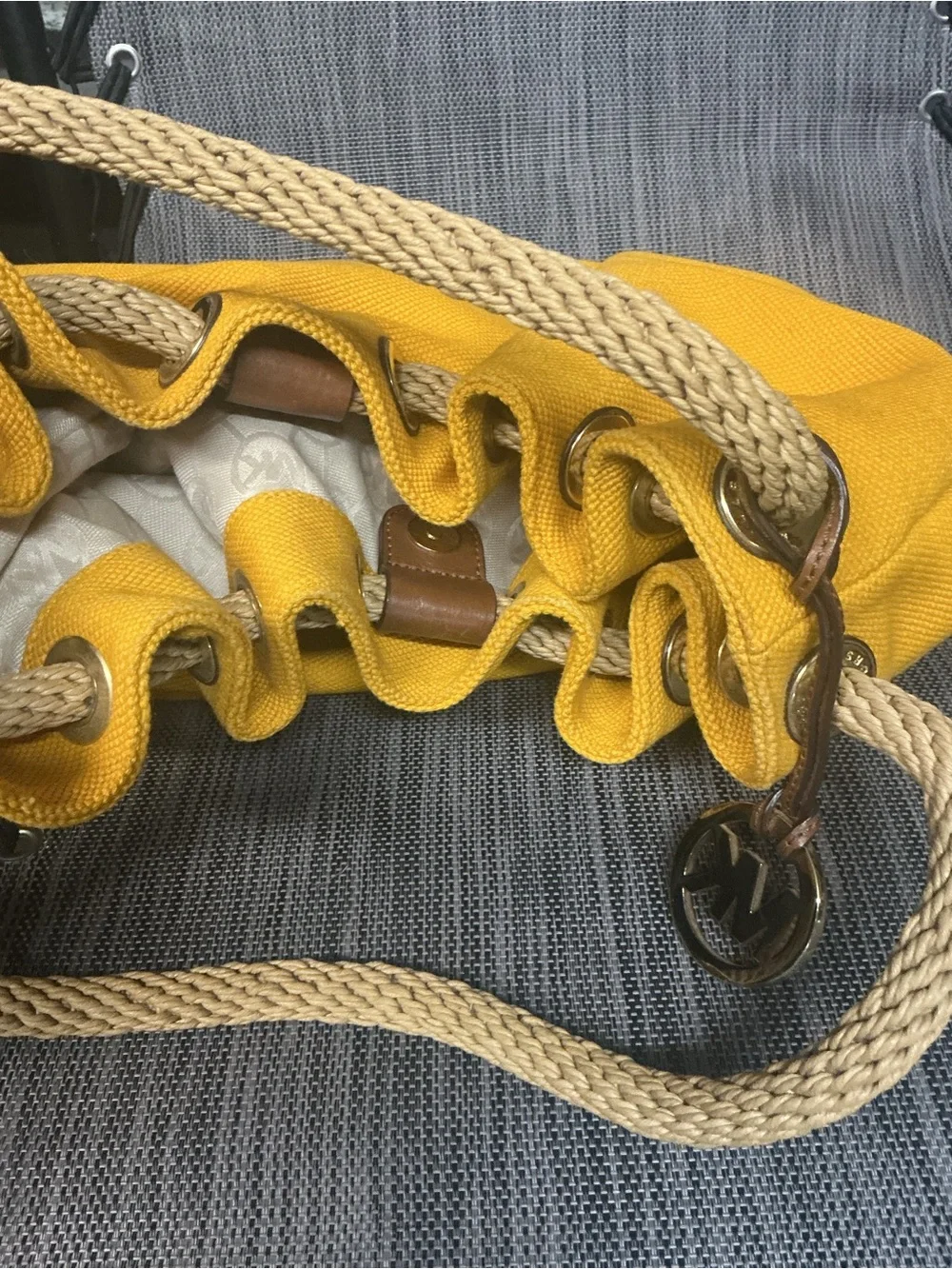 Skirt Subcategory Identification